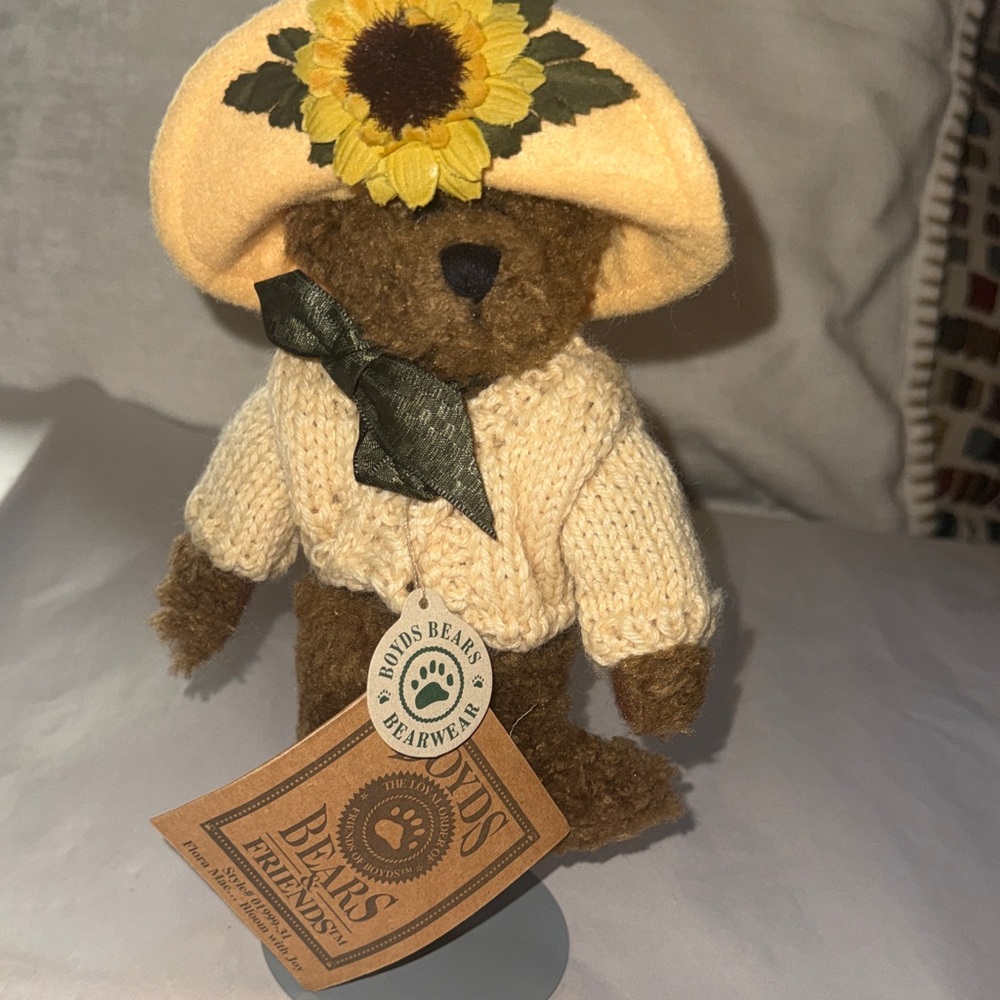 Vintage Boyd's Bears"Flora Mae Bloom with Joy"#01999-31 7" Sweater/Hat Sunflower